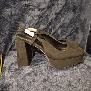 Chic Black Suede Platform Heels